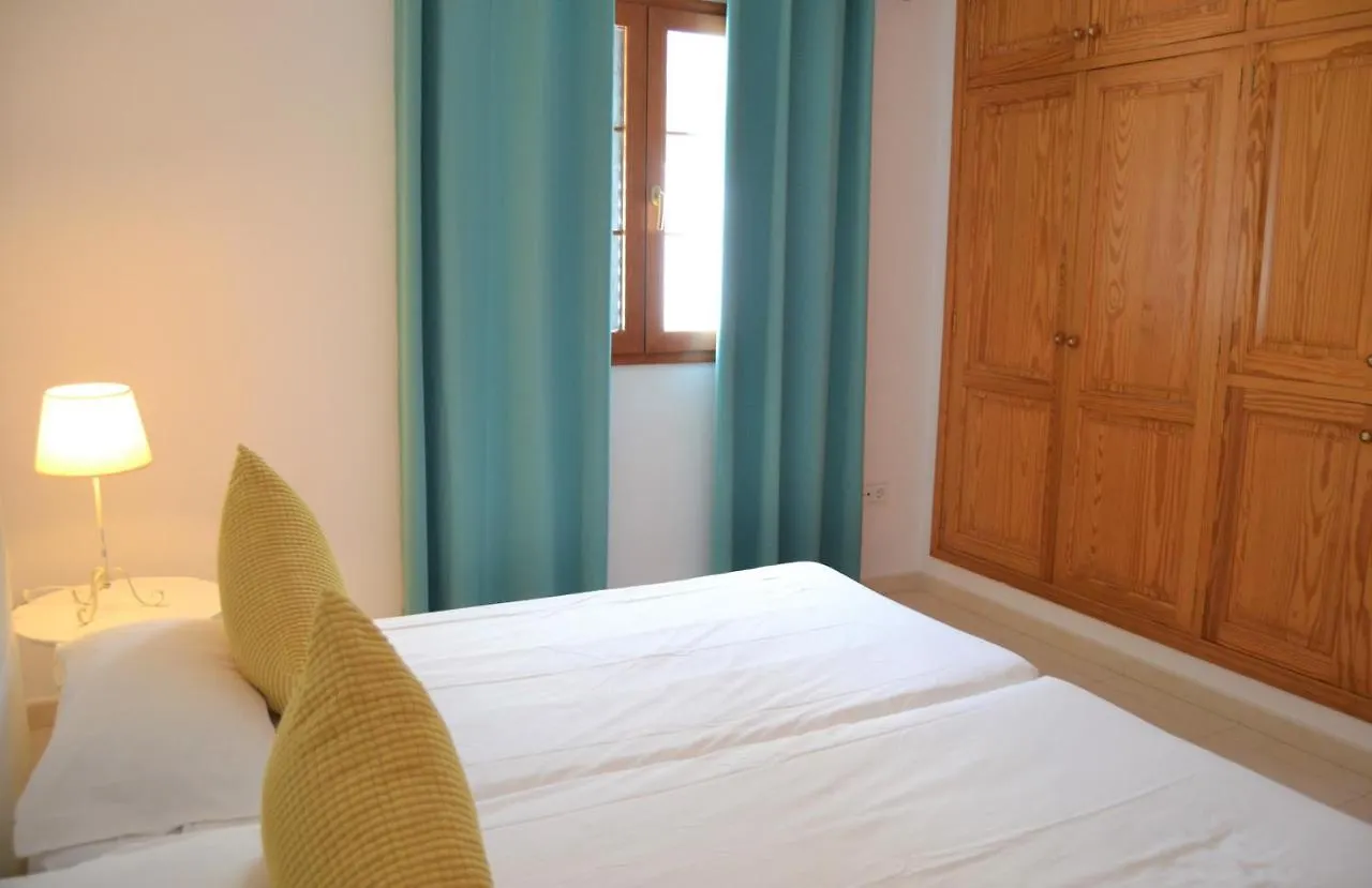 Grand Villa Famara Puerto Del Carmen Puerto del Carmen  0*, Puerto del Carmen (Lanzarote) Španělsko