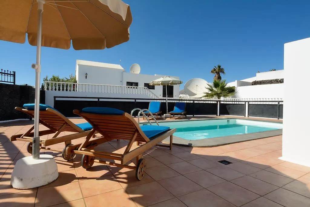 Grand Villa Famara Puerto Del Carmen Puerto del Carmen  0*, Puerto del Carmen (Lanzarote)